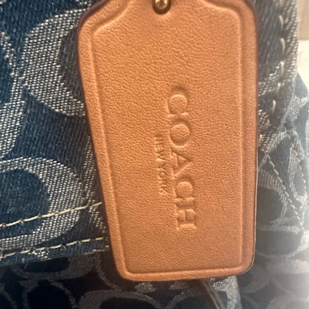 Coach Backpack Signature Denim - Picture 3 of 5